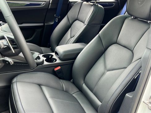 New 2026 Porsche Macan S AWD/4WD image 5