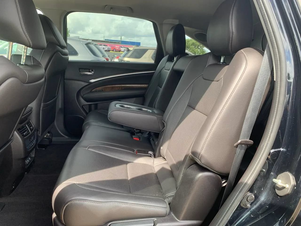 Used 2019 Acura MDX w/ Technology Package FWD image 10