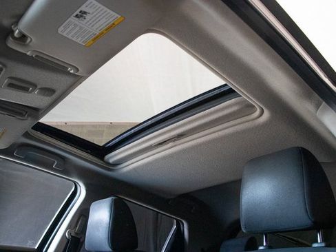 Used 2014 Nissan Juke SV w/ Navigation Package image 35