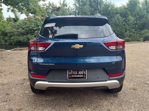 Used 2021 Chevrolet TrailBlazer LT w/ Convenience Package FWD image 6