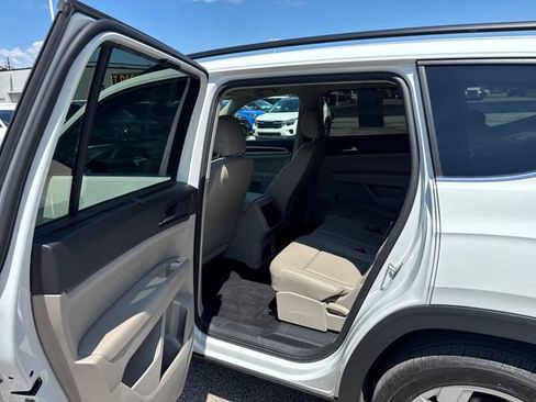 Used 2023 Volkswagen Atlas SE AWD/4WD image 13