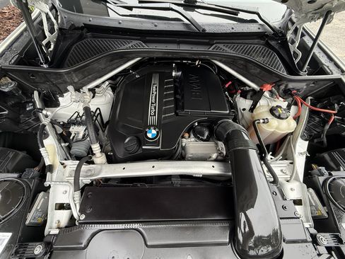 Used 2018 BMW X6 xDrive35i AWD/4WD image 33