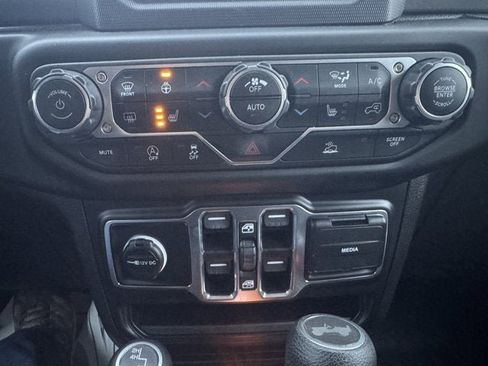 Used 2021 Jeep Wrangler Unlimited Sport image 21