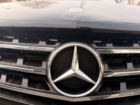 Used 2015 Mercedes-Benz ML 400 4MATIC w/ Lighting Package image 33