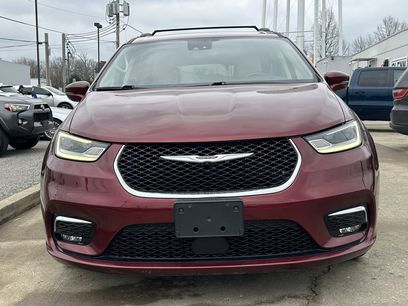 Used 2021 Chrysler Pacifica Touring-L
