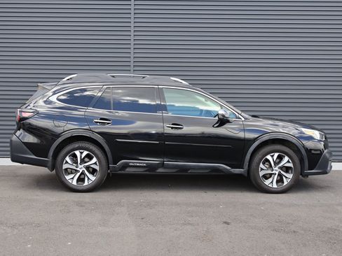 Used 2020 Subaru Outback Touring XT AWD/4WD image 4