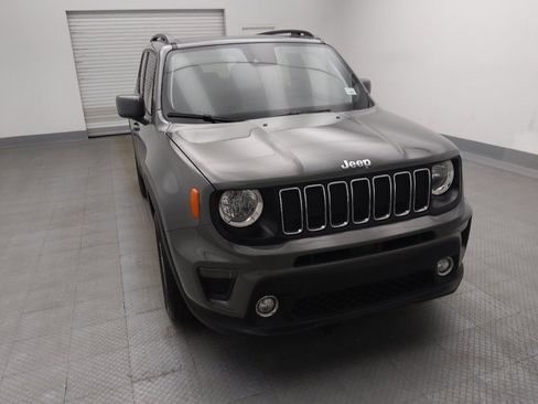 Used 2021 Jeep Renegade Latitude w/ Sun & Sound Group FWD image 14
