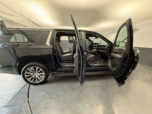 Used 2021 GMC Yukon XL Denali w/ Denali Premium Package AWD/4WD image 20