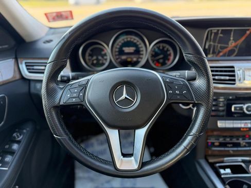 Used 2014 Mercedes-Benz E 350 4dr Sdn E350 Luxury 4MATIC image 28