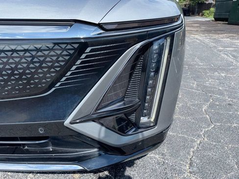 Used 2024 Cadillac Lyriq Sport RWD image 10