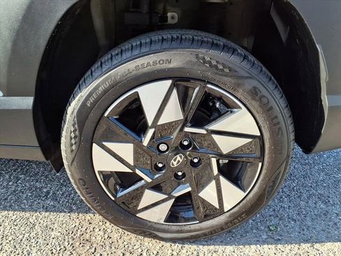 Used 2024 Hyundai Kona SEL AWD/4WD image 20