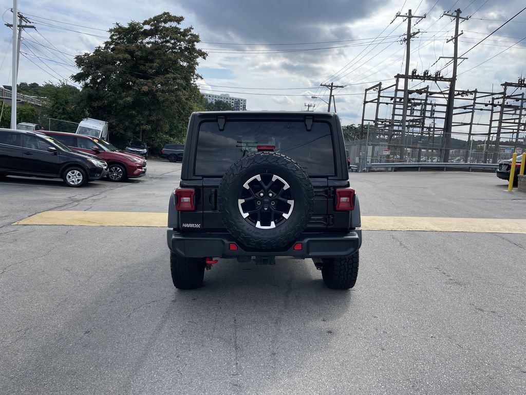 Used 2025 Jeep Wrangler Unlimited Rubicon AWD/4WD image 4