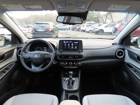 Used 2023 Hyundai Kona SEL AWD/4WD image 18