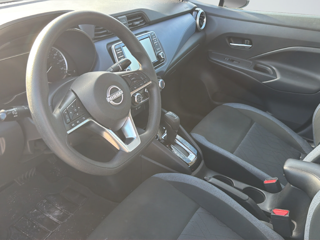 Used 2025 Nissan Versa SV FWD image 14