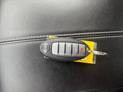 Used 2022 Nissan Altima 2.5 SV FWD image 28