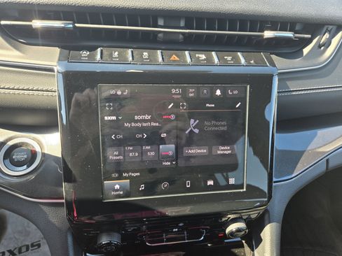 Used 2023 Jeep Grand Cherokee L Laredo AWD/4WD image 16