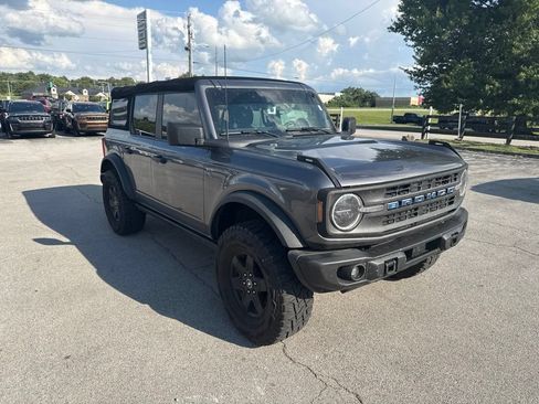 Used 2022 Ford Bronco Black Diamond AWD/4WD image 2