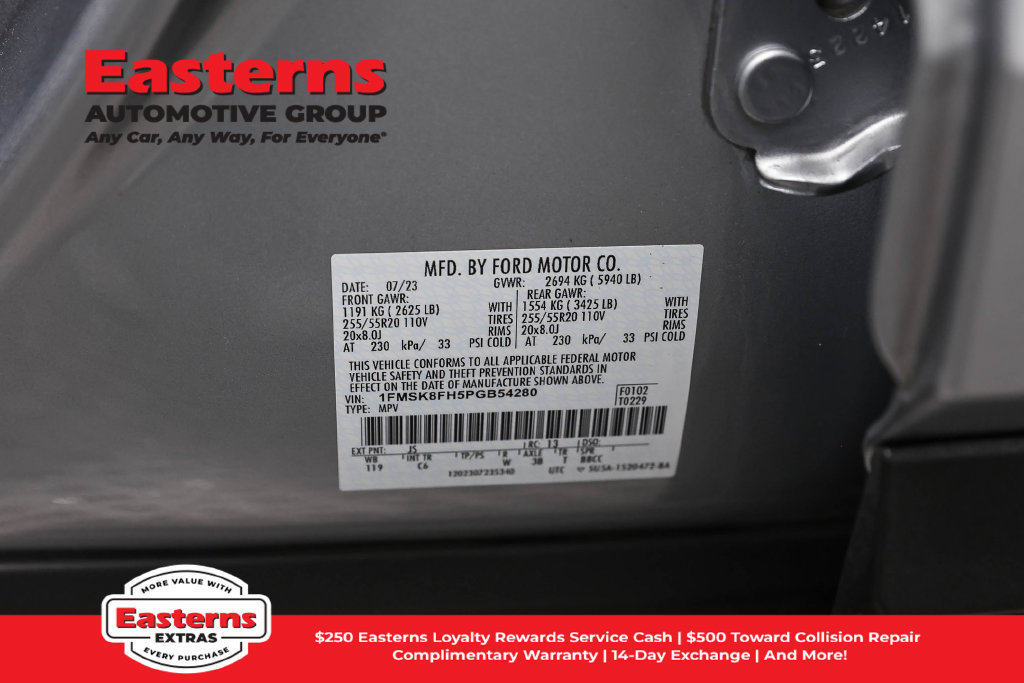 Used 2023 Ford Explorer Limited AWD/4WD image 40