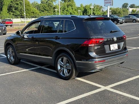 Used 2020 Volkswagen Tiguan SEL w/ Tiguan Three-Row MDO Package image 6