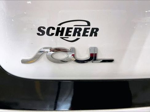 Used 2016 Kia Soul w/ Convenience Package FWD image 8