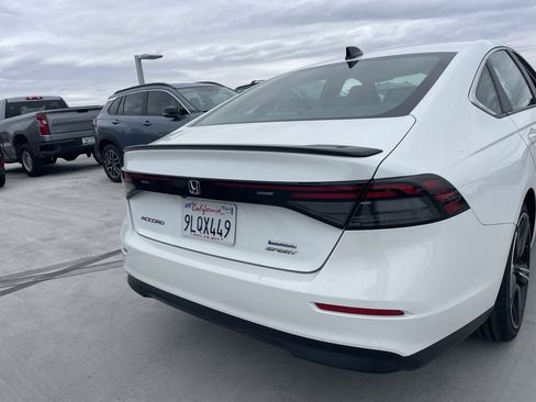 Used 2024 Honda Accord Sport image 4