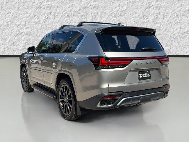 Used 2023 Lexus LX 600 F Sport w/ Accessory Package (A2) AWD/4WD image 5