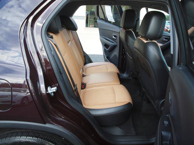 Used 2020 Chevrolet Trax LT w/ LT Convenience Package FWD image 7