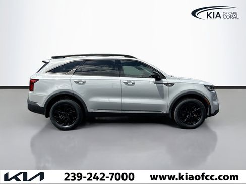 Used 2023 Kia Sorento S image 6