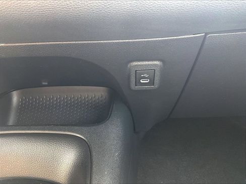 Used 2024 Toyota Corolla LE FWD image 27