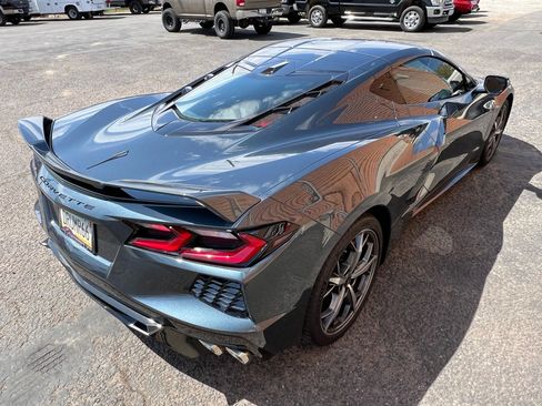 Used 2021 Chevrolet Corvette Stingray Preferred Cpe w/ Z51 Performance Package RWD image 9