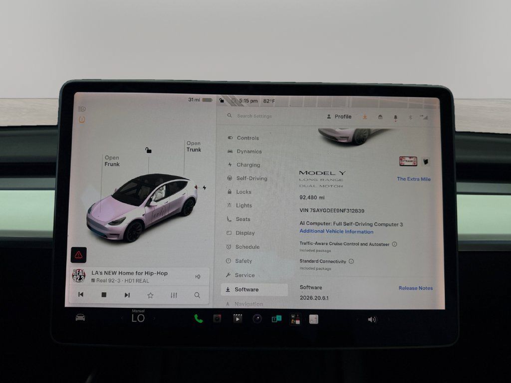 Used 2022 Tesla Model Y Long Range AWD/4WD image 24