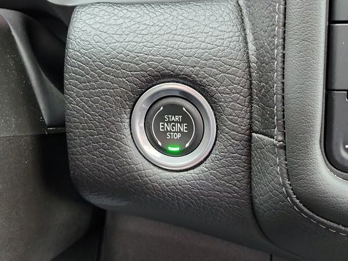 Used 2021 GMC Yukon Denali image 27