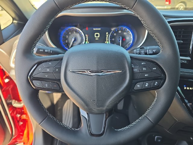 New 2026 Chrysler Pacifica Select w/ S Appearance Package FWD image 24