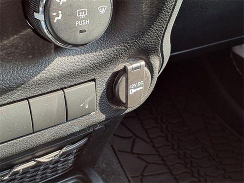 Used 2012 Jeep Wrangler Unlimited Sport image 23