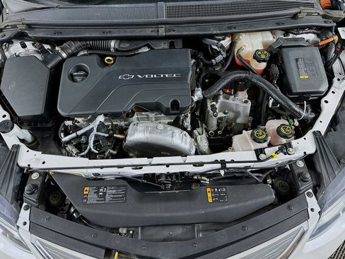 Used 2017 Chevrolet Volt Premier w/ Driver Confidence II Package image 34