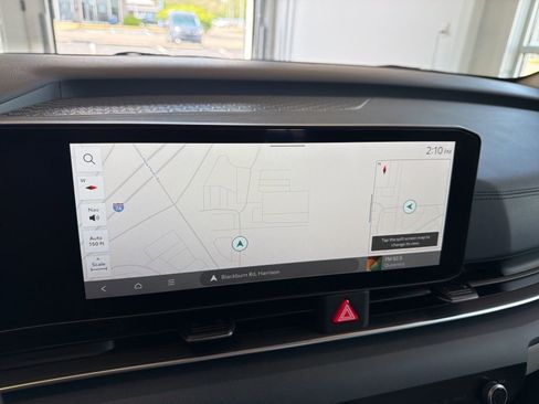 New 2026 Kia Carnival EX FWD image 32