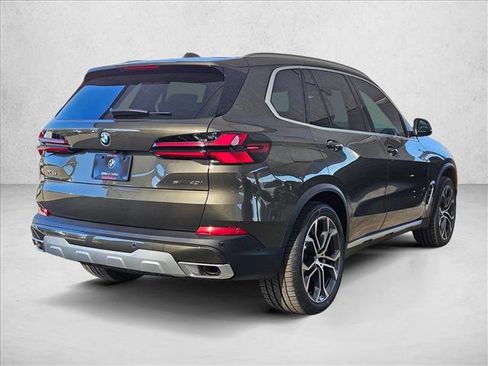 Used 2026 BMW X5 sDrive40i w/ Climate Comfort Package RWD image 2