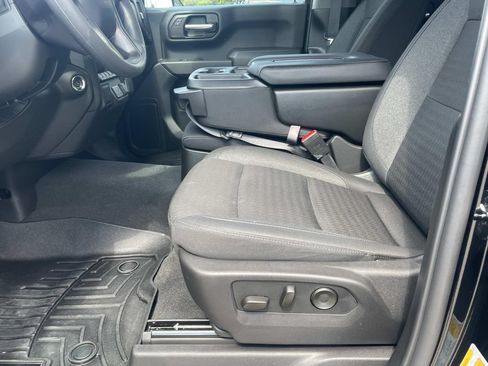 Used 2026 Chevrolet Silverado 1500 Custom RWD image 13