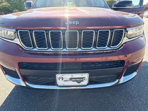Used 2022 Jeep Grand Cherokee L Limited RWD image 29