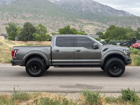 Used 2018 Ford F150 Raptor w/ Equipment Group 802A Luxury AWD/4WD image 8