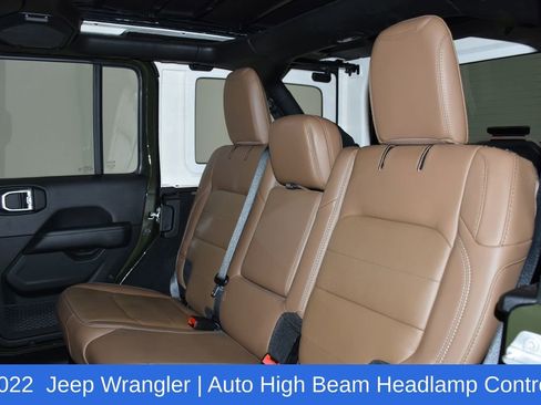 Used 2022 Jeep Wrangler Unlimited Sahara w/ LED Lighting Group AWD/4WD image 32