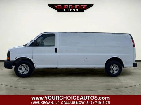 Used 2012 Chevrolet Express 3500 Extended RWD image 2
