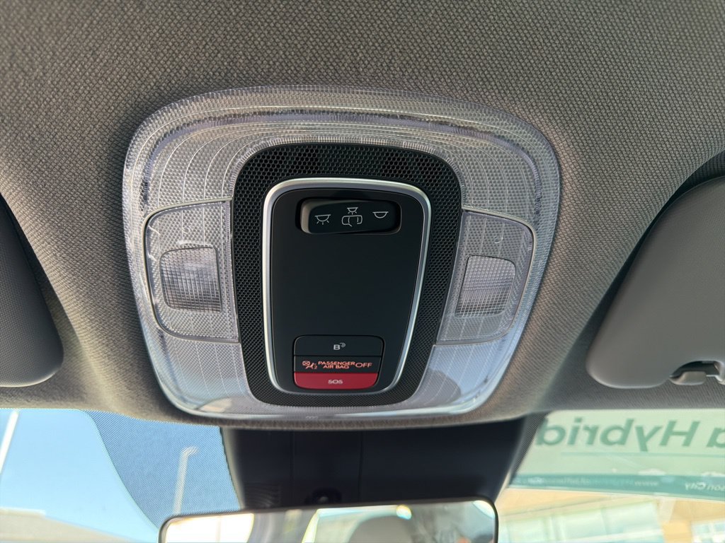 New 2025 Hyundai Elantra SEL FWD image 27