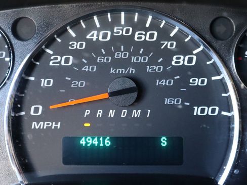 Used 2017 Chevrolet Express 2500 LS image 42