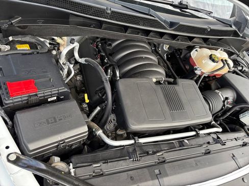 Used 2023 GMC Yukon SLT AWD/4WD image 30