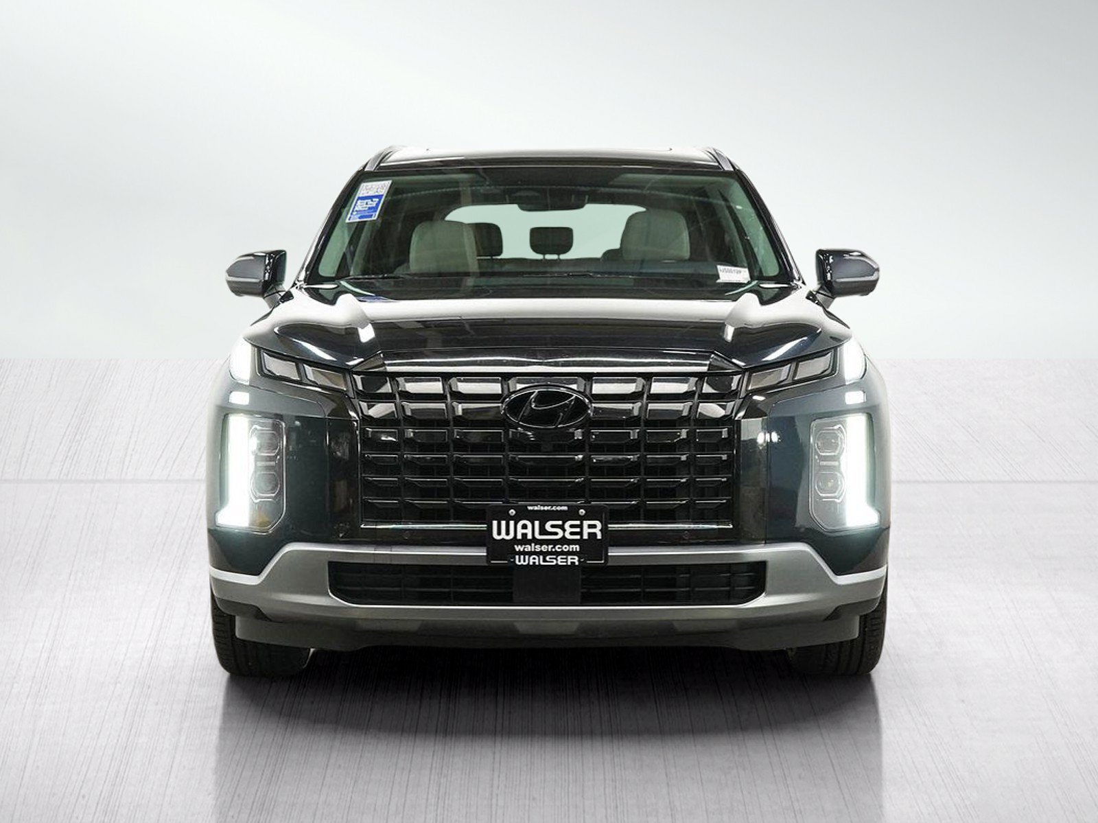Used 2024 Hyundai Palisade Limited AWD/4WD image 8