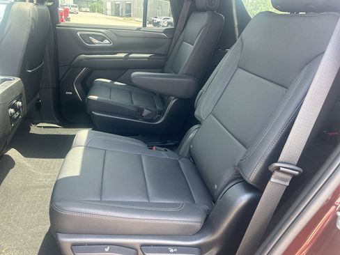 Used 2023 Chevrolet Tahoe Z71 w/ Off-Road Capability Package AWD/4WD image 8