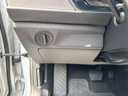 Used 2019 Volkswagen Jetta S w/ Driver Assistance Package FWD image 30