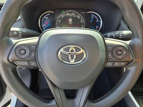 Certified 2025 Toyota RAV4 XLE image 19