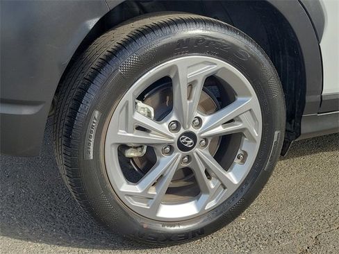 Used 2023 Hyundai Kona SEL image 26